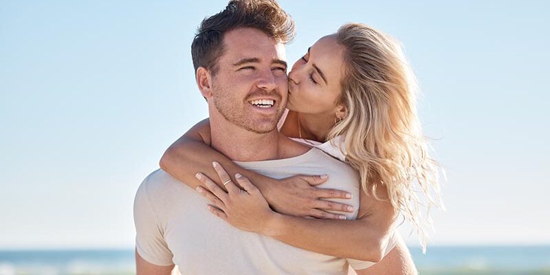 Ist Küssen gut für die Zähne?